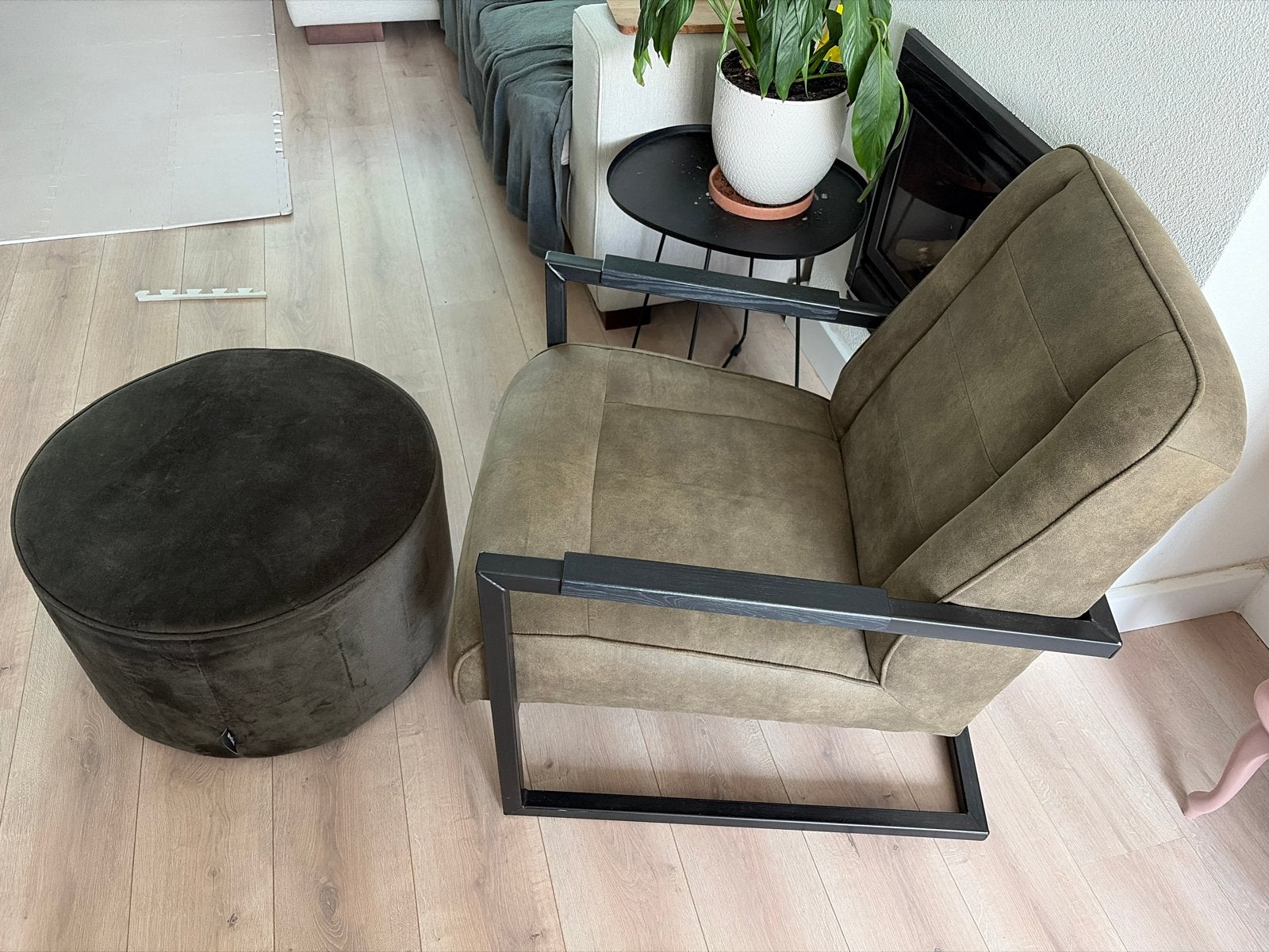 Fauteuil / relaxstoel met poef, Ophalen, Minder dan 75 cm, Zo goed als nieuw, 75 tot 100 cm
