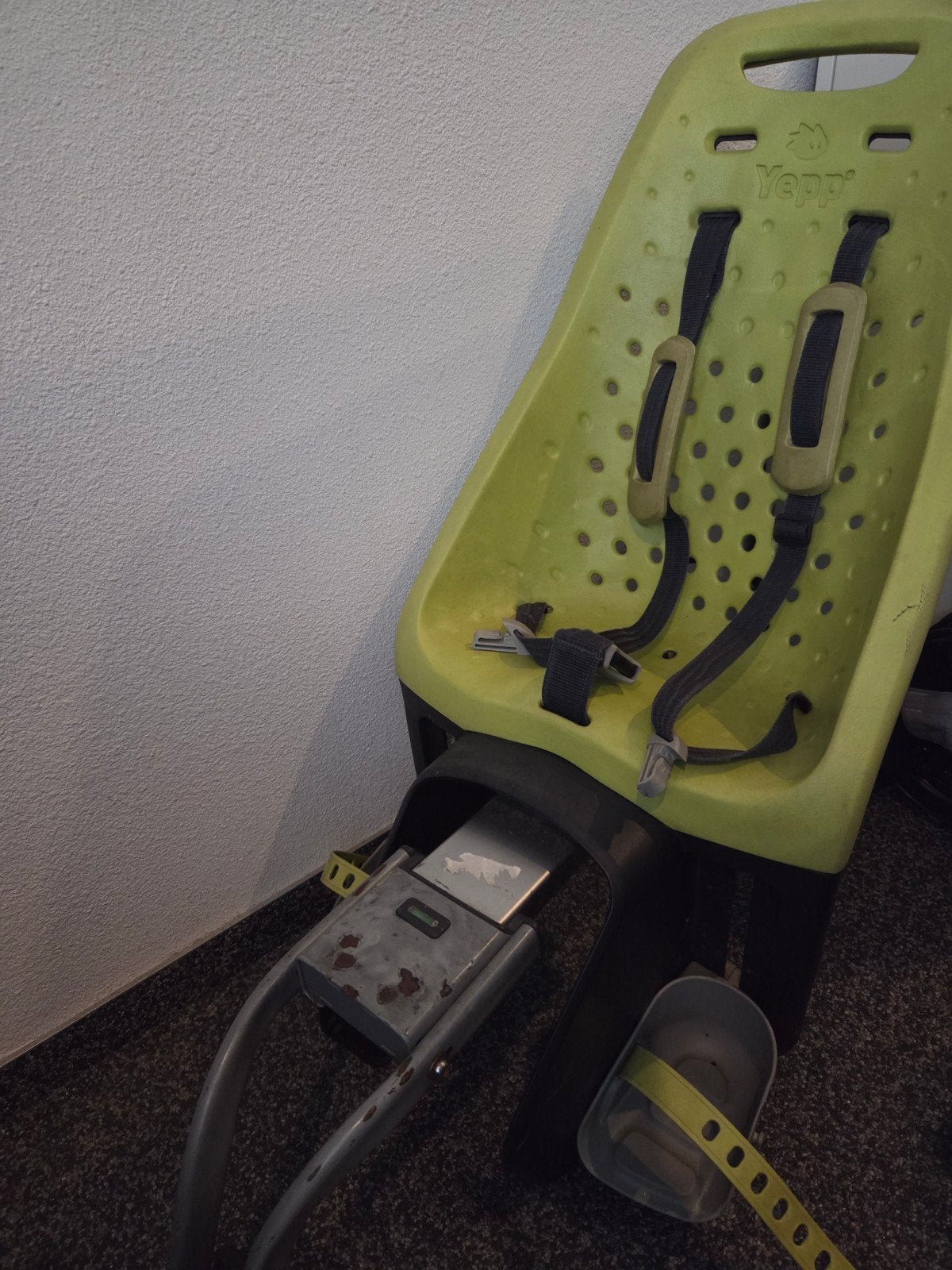Yepp fietsstoeltje limegroen, Ophalen, Achterzitje, Yepp, 9 t/m 18 kg