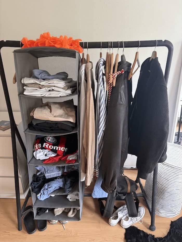 Kledingrek met stoffen hangkast - Grijs, Ophalen, Gebruikt, 100 tot 150 cm, Met plank(en)