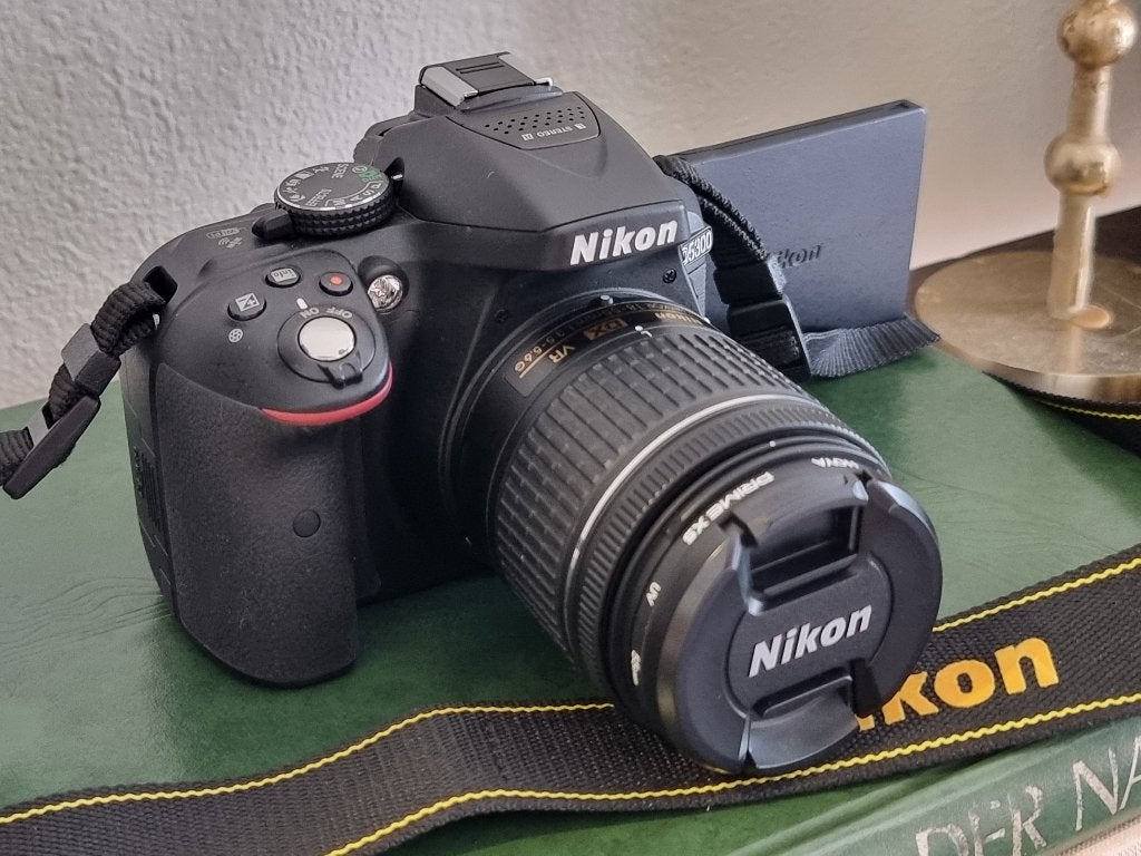 Nikon D5300 + AF-P NIKKOR 18-55mm VR, Spiegelreflex, Ophalen of Verzenden, Zo goed als nieuw, 24 megapixels