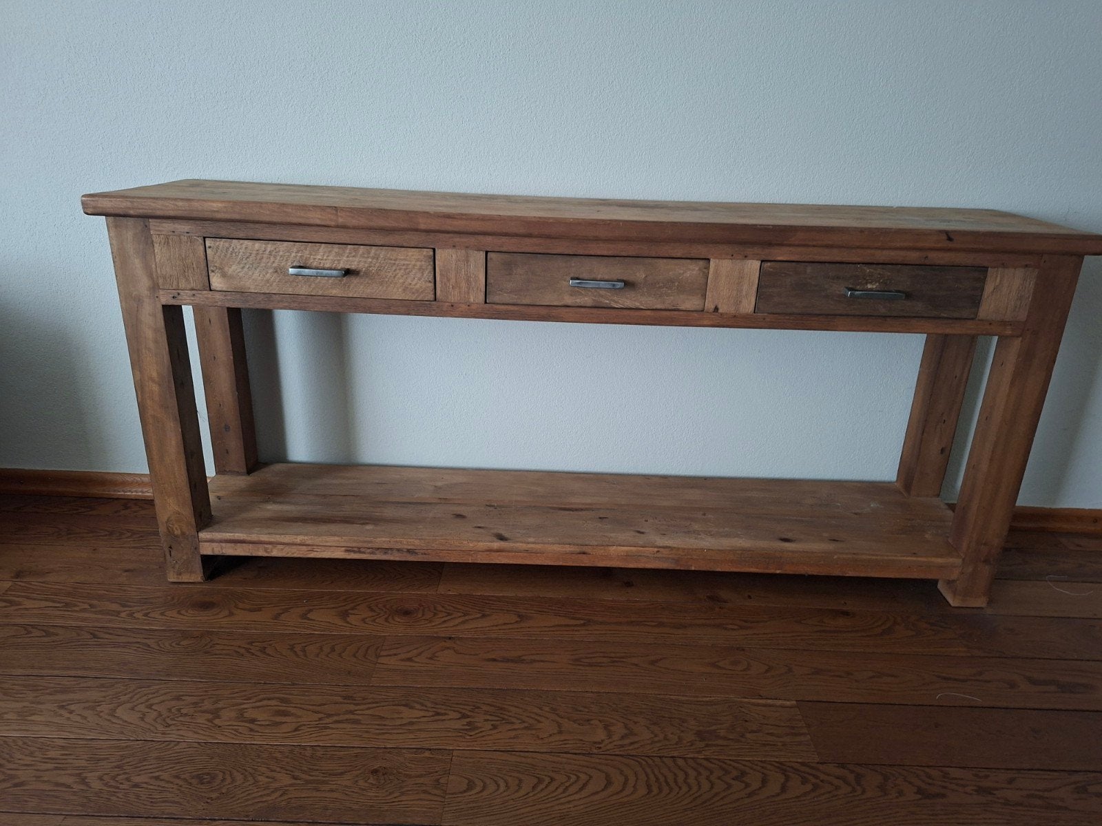 Teakhouten sidetable van Hedi Meubelen