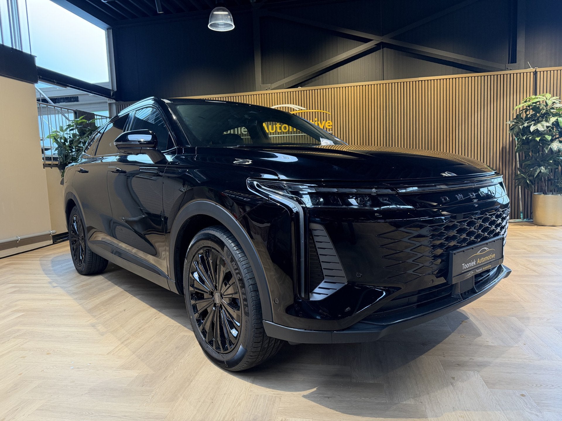 Omoda 9 1.5T-GDi SHS-P Premium 5p PANORAMADAK | BLACK EDETIO, Auto's, Automaat, Gebruikt, Bedrijf, Vierwielaandrijving