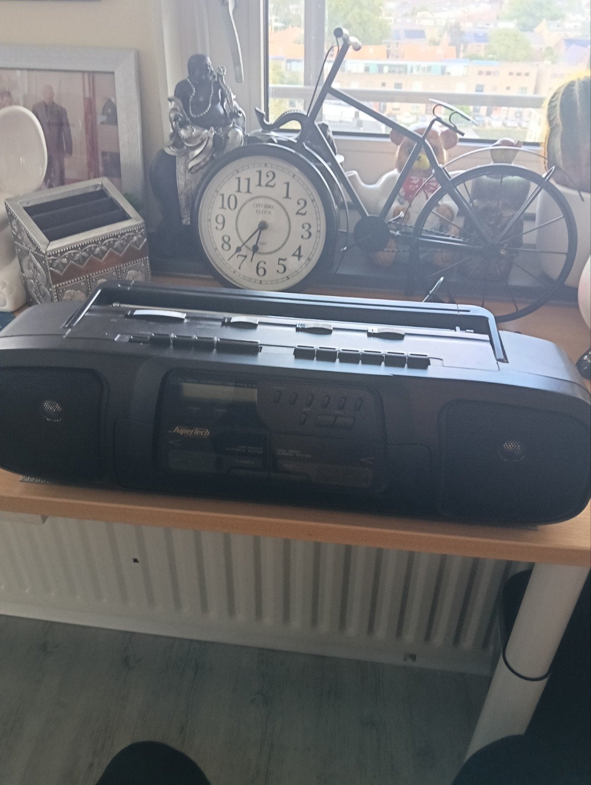 Supertech radio en 2 cassettes, Ophalen of Verzenden