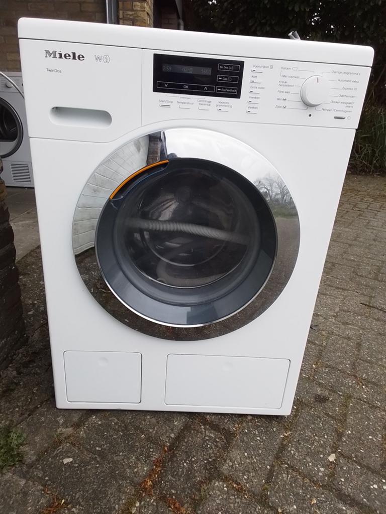 Miele wasmachine w1 8 kilo 1600 toeren, Witgoed en Apparatuur, Wasmachines, Ophalen, Gebruikt, Minder dan 85 cm, 1600 toeren of meer