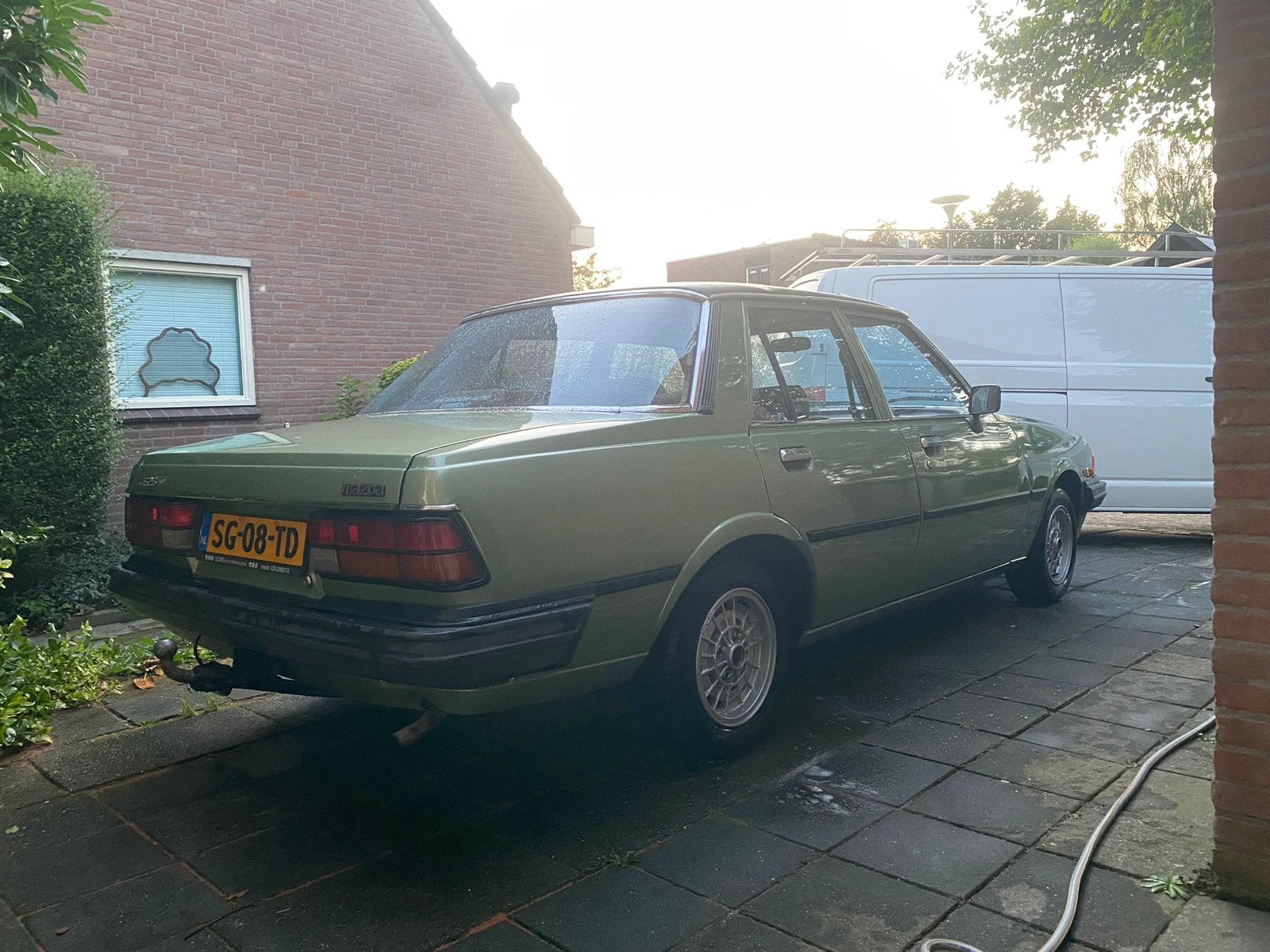 Mazda 626 1.6 SDN 1982 Groen, 4 cilinders, Origineel Nederlands, Handgeschakeld, Particulier