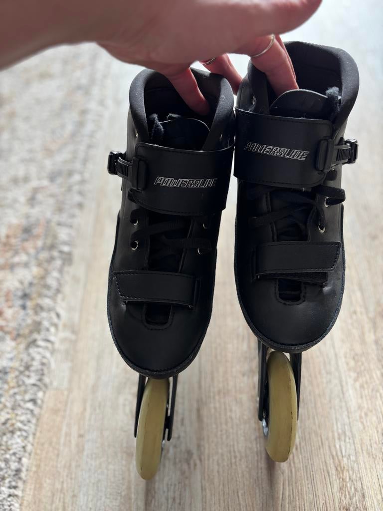Powerslide r2 elite maat 42, Sport en Fitness, Skeelers, Heren, Ophalen of Verzenden, Zo goed als nieuw, Inline skates 4 wielen