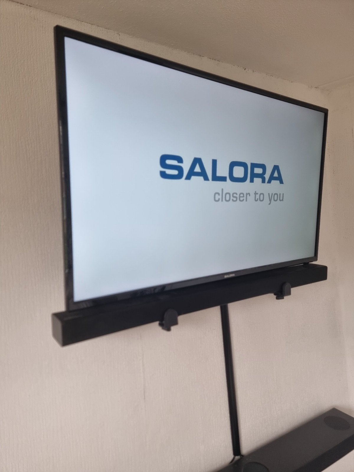 Salora 40 inch Full HD LED TV - 40LED1600, 50 Hz, 100 cm of meer, Full HD (1080p), Ophalen