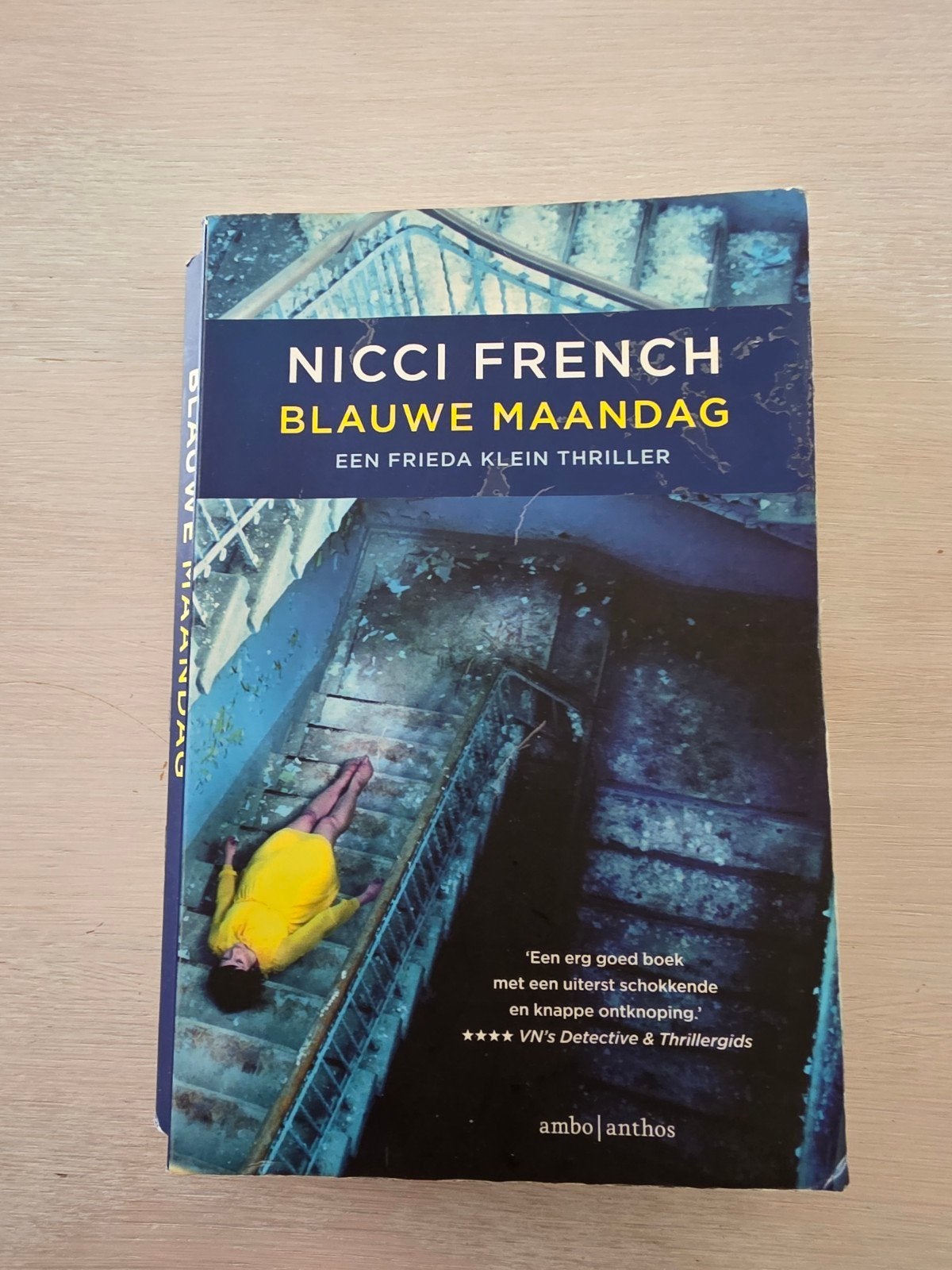 Blauwe Maandag - Nicci French ( thriller), Ophalen of Verzenden, Gelezen, Nicci French, Nederland