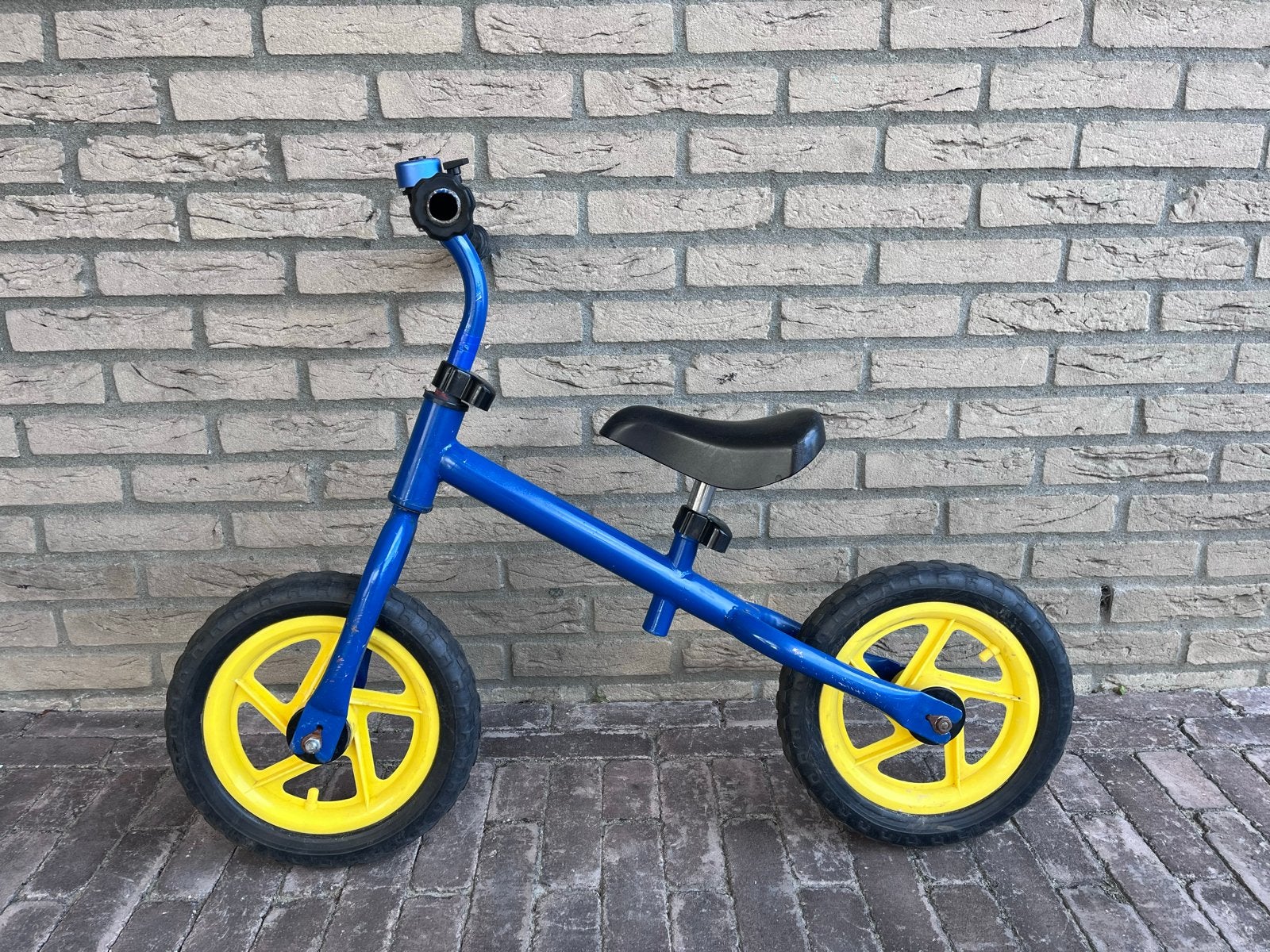 Leuke loopfiets, Kinderen en Baby's, Speelgoed | Buiten | Voertuigen en Loopfietsen, Ophalen, Gebruikt, Loopfiets