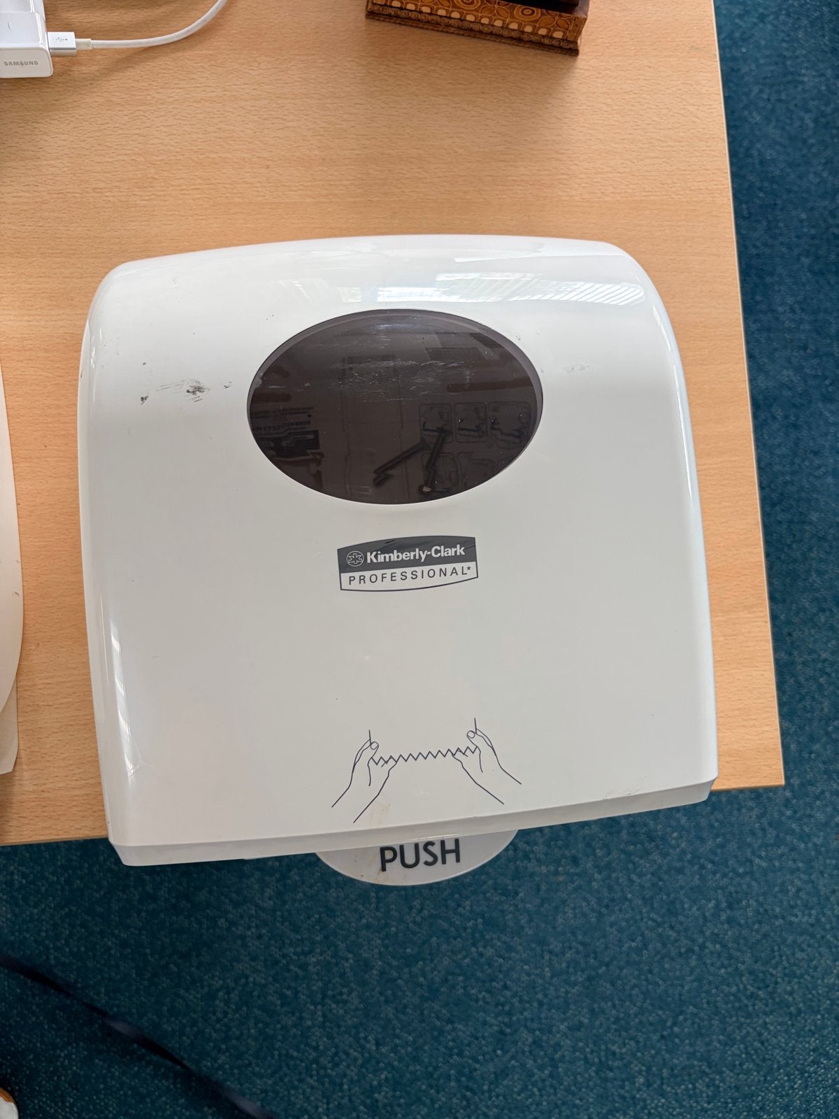 Kimberly-Clark Professional Handdoekdispenser, Ophalen