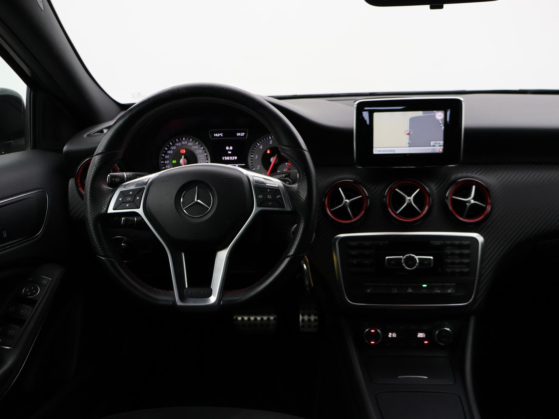 Mercedes-Benz A-klasse 250 SPORT 211 PK AUT. AMG + CAMERA |, 730 kg, Gebruikt, Euro 6, 4 cilinders