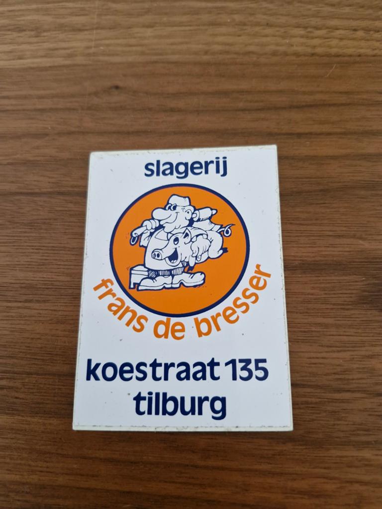 8147 Vintage sticker Slagerij Frans de Bresser Tilburg, Ophalen of Verzenden, Gebruikt, Bedrijf of Vereniging