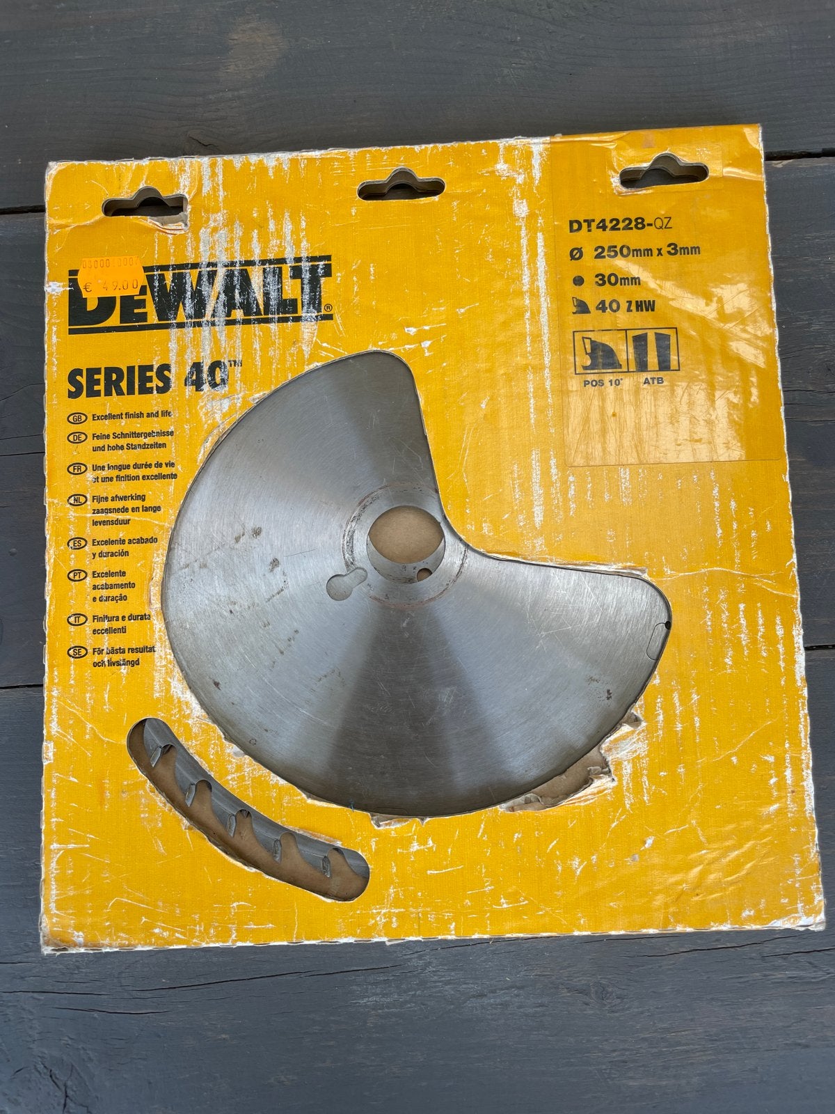 2x DeWalt zaagbladen 250mm, 40 tanden - Gebruikt maar goed, Ophalen, Gebruikt