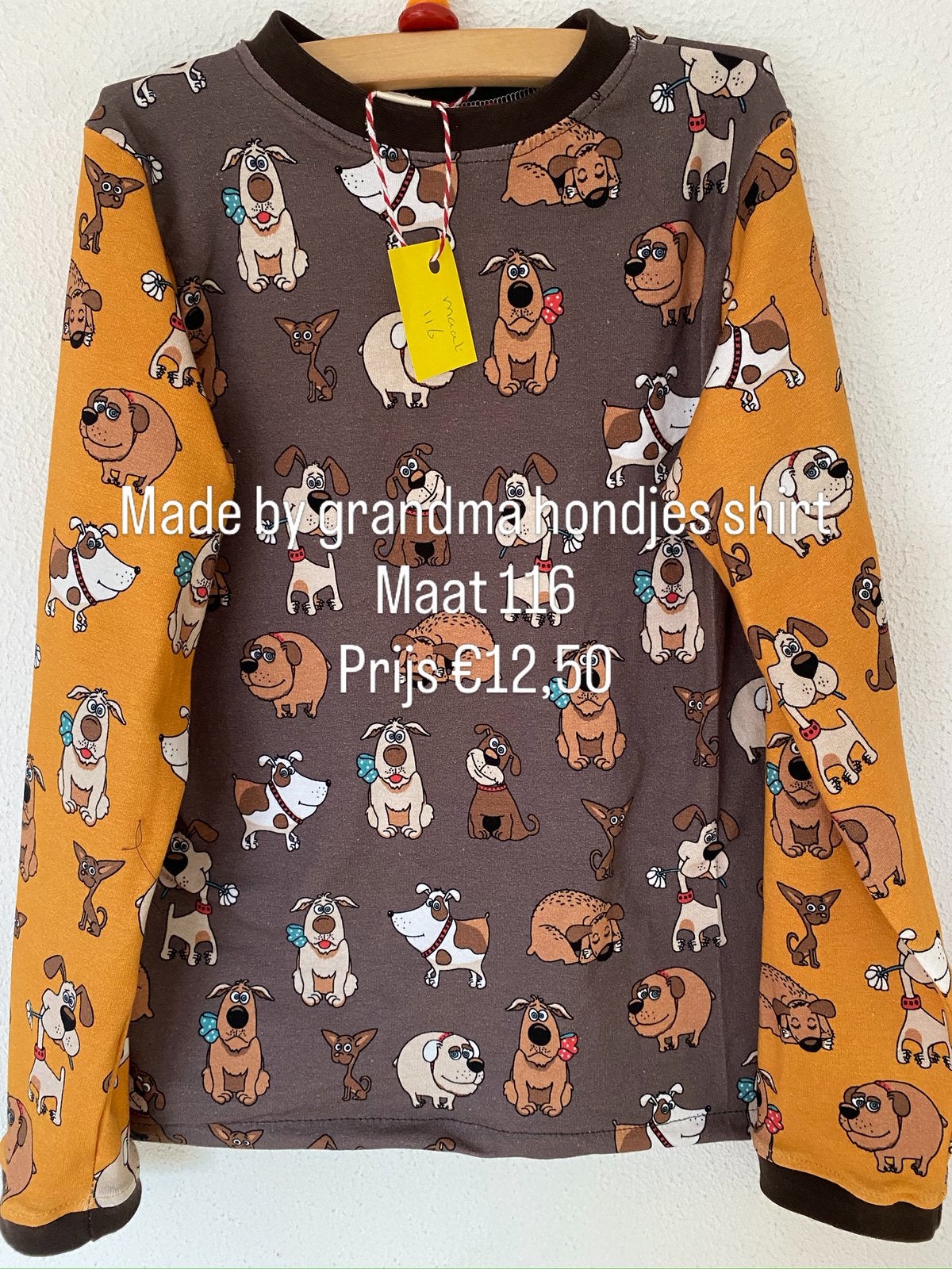 Made by grandma nieuw hondjes shirt maat 116, Ophalen of Verzenden, Nieuw, Jongen of Meisje, Shirt of Longsleeve