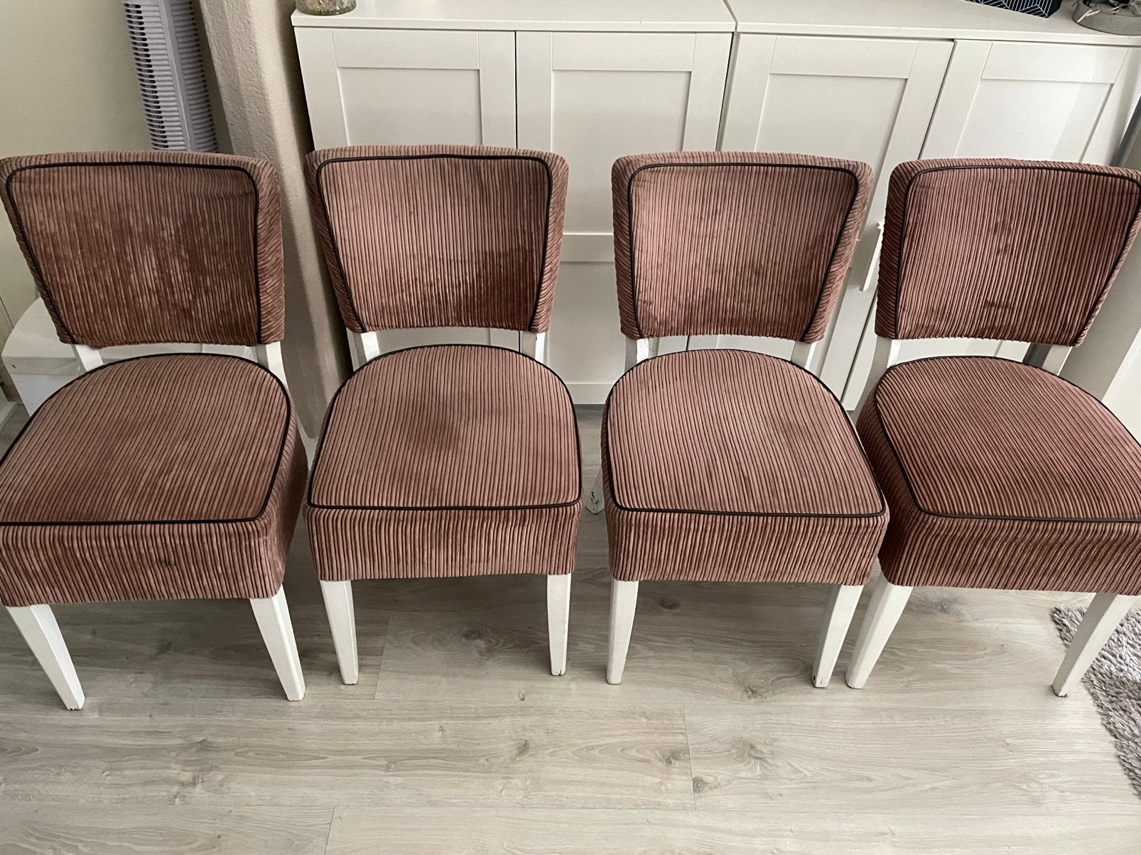 4eettafel stoelen rib bruin, Ophalen, Zo goed als nieuw, Bruin