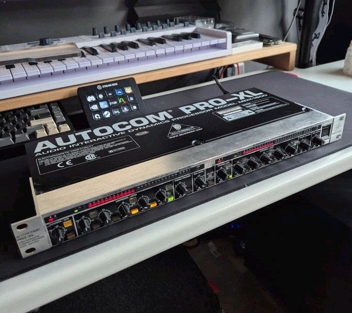 Behringer Autocom Pro-XL MDX1600 2-kanaals compressor, Ophalen, Zo goed als nieuw, Compressor
