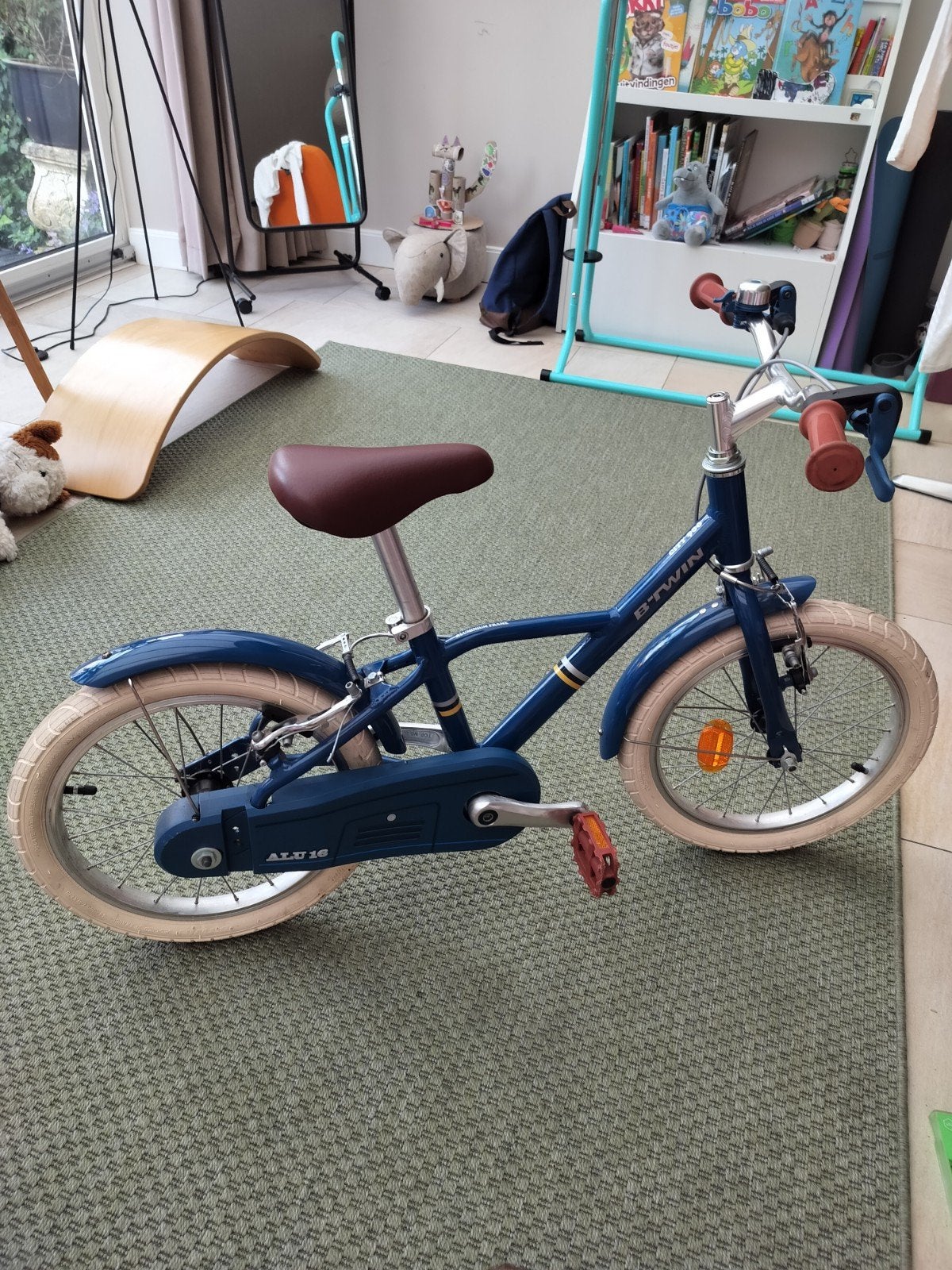 BTwin kinderfiets ALU 16 inch - Zo goed als nieuw!, Ophalen, 16 tot 20 inch, Velgrem, Zo goed als nieuw
