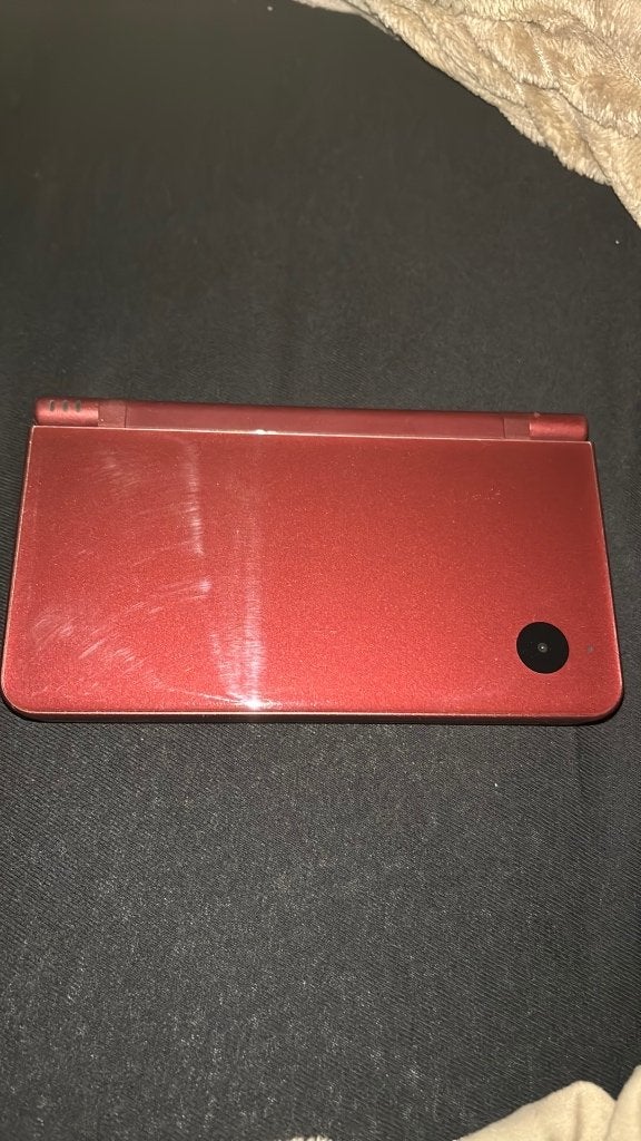 Nintendo dsi xl!!!, Spelcomputers en Games, Spelcomputers | Nintendo DS, Ophalen of Verzenden, Zo goed als nieuw, Rood, Dsi XL