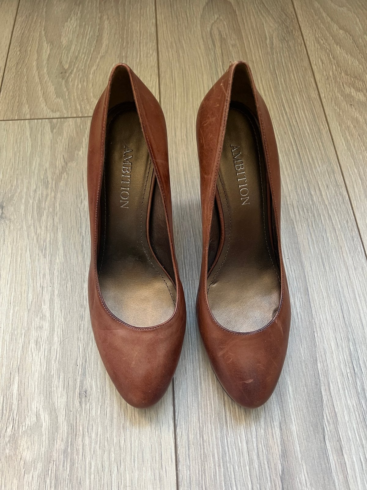 Bruine hakken - Ambition - maat 38, Kleding | Dames, Schoenen, Bruin, Ophalen of Verzenden, Zo goed als nieuw, Schoenen met hoge hakken