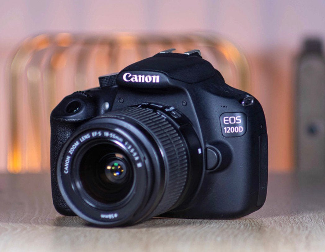 Canon EOS 1200D, Spiegelreflex, Canon, Ophalen of Verzenden, Zo goed als nieuw