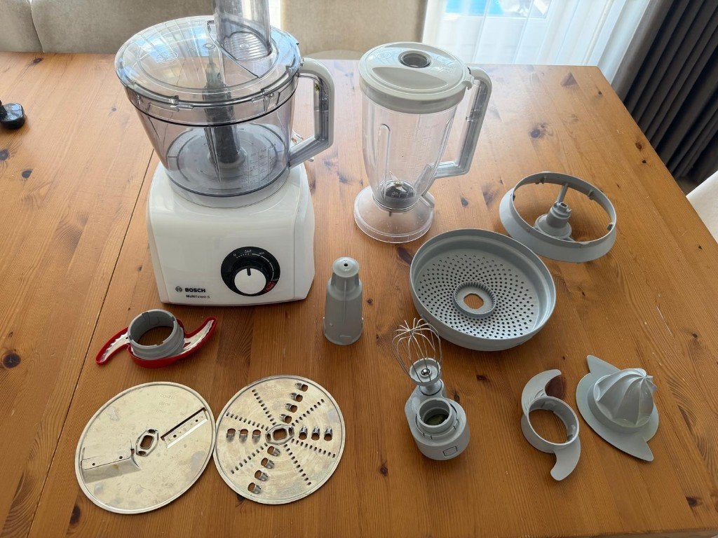 Bosch Multi-talent 8 MC812W620, Ophalen, Zo goed als nieuw, Blender