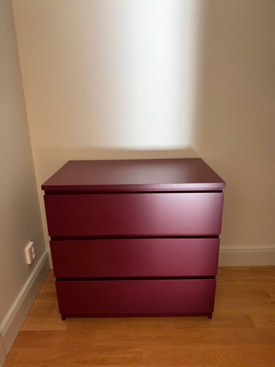 IKEA Malm Ladekast Bordeauxrood - rood - 3 Laden, Ophalen, Gebruikt, 50 tot 100 cm, 3 of 4 laden