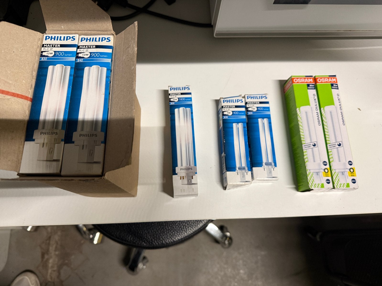 Diverse spaarlampen en gloeilampen Philips en Oskam, Philips, Led-lamp, Nieuw, E27 (groot)