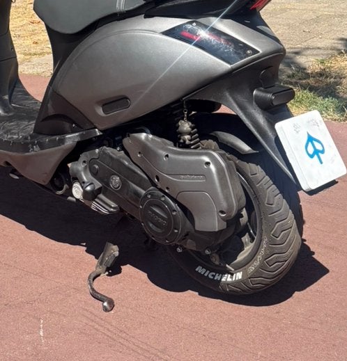 Zip Iget blok loopt perfect, Fietsen en Brommers, Brommeronderdelen | Scooters, Ophalen of Verzenden, Zo goed als nieuw, Blok