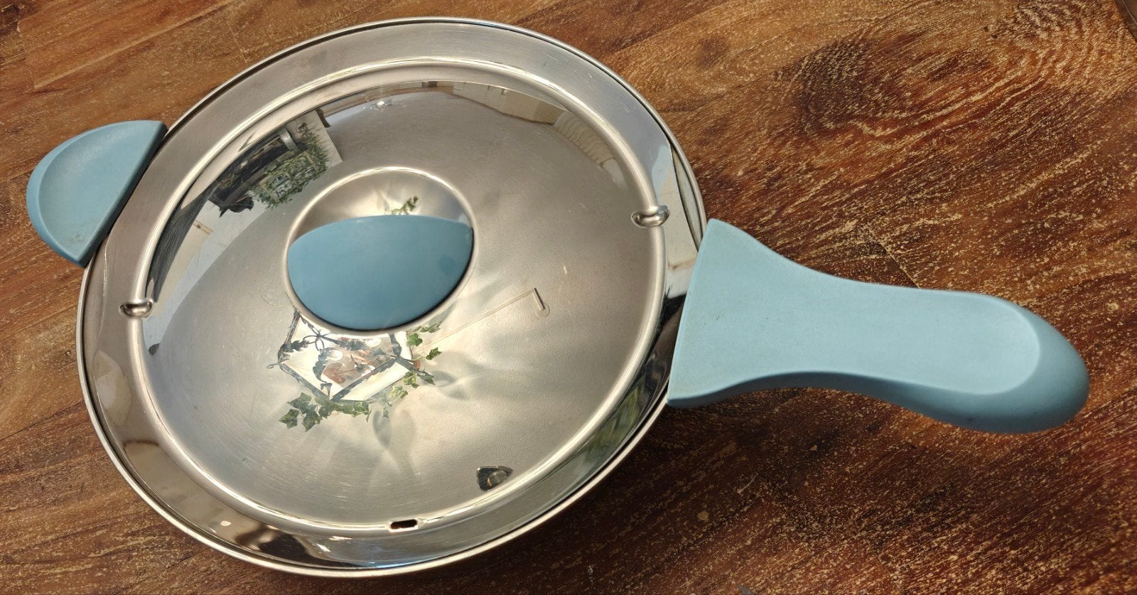 BK Q-linair hapjespan RVS 26cm met afgietdeksel, Gebruikt, BK, Met deksel, Ophalen of Verzenden