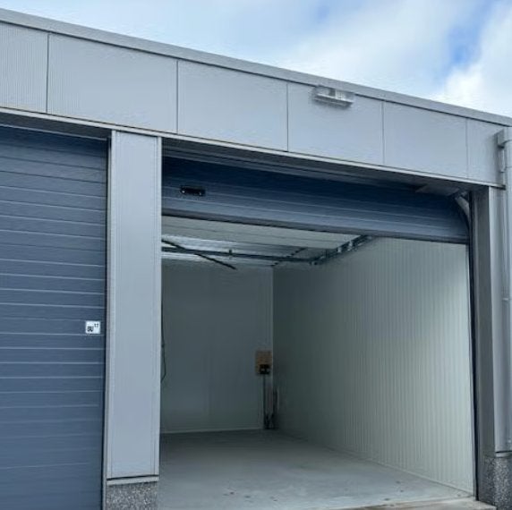 Garagebox / Opslagruimte te Biddinghuizen (ca 7x4x4)