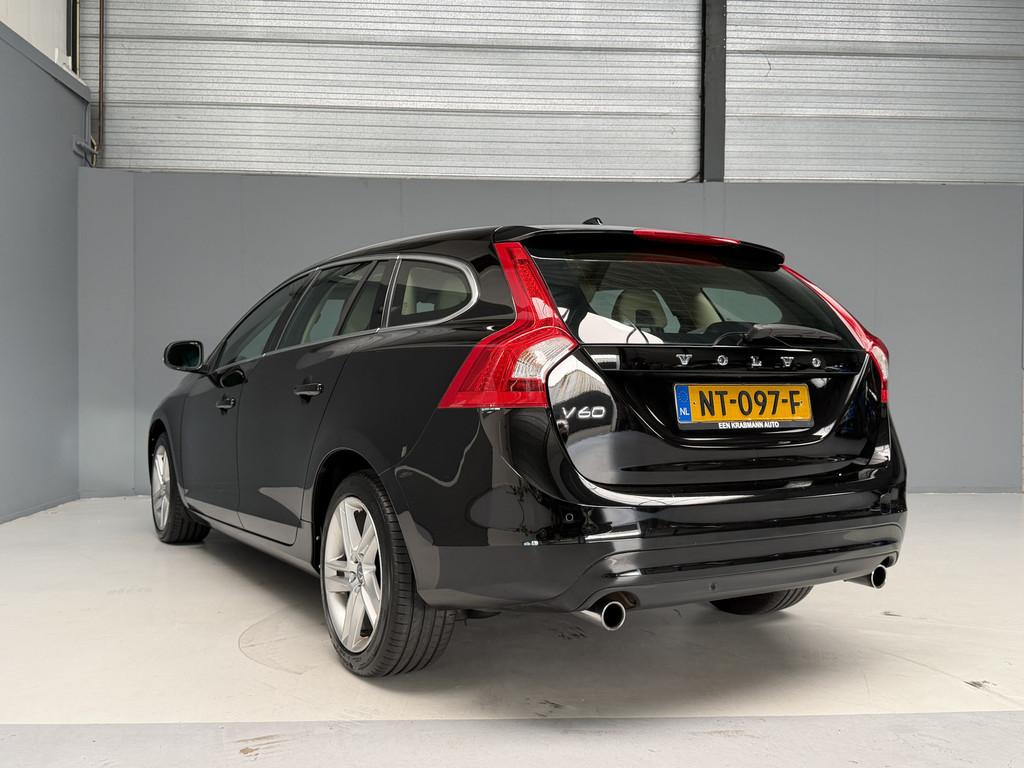 Volvo V60 T3 Nordic+ Automaat|Leder|Xenon|Cruise (bj 2017), Euro 6, 4 cilinders, Zwart, 154 pk