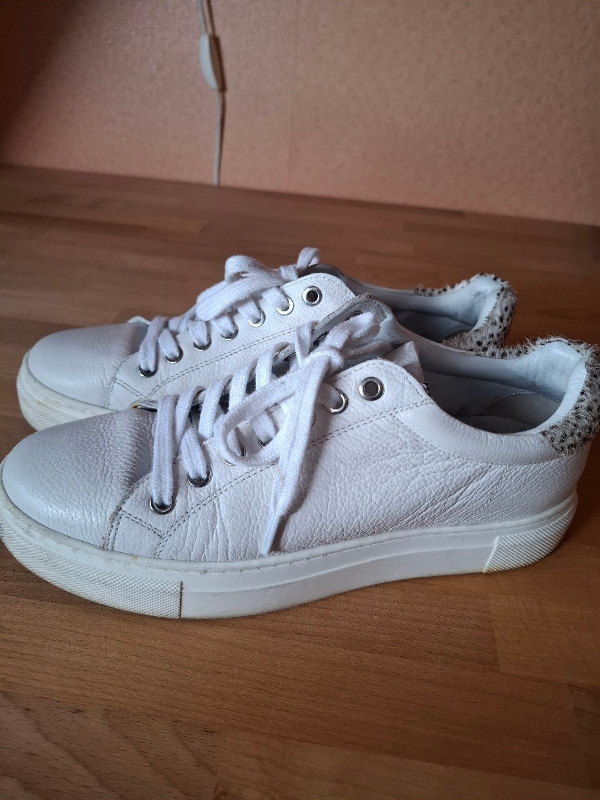 Sneaker - maat 40, Ophalen of Verzenden, Zo goed als nieuw, Sneakers of Gympen