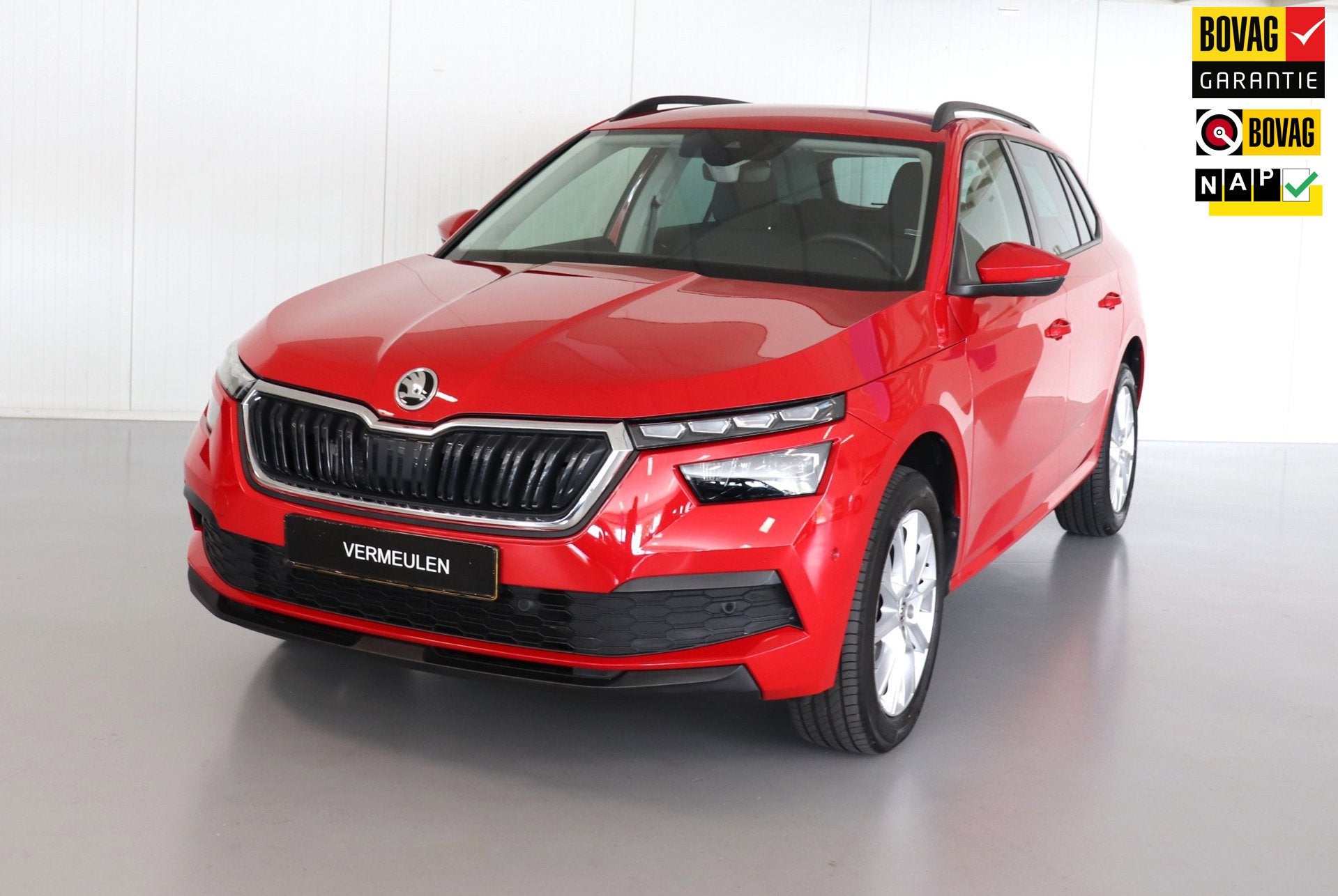 Skoda Kamiq Skoda KAMIQ 1.0 TSI 110pk DSG Business Edition P, Auto's, Dealer onderhouden, Stof, Gebruikt, 620 kg