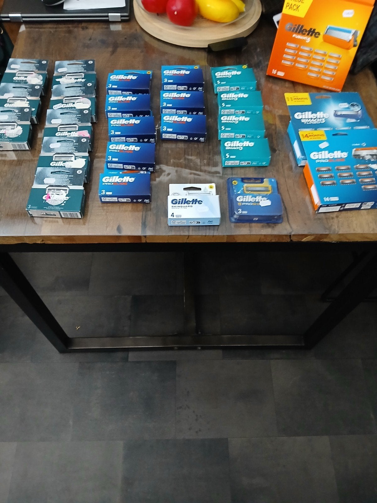 Partijtje scheermesjes van Gillette, Ophalen, Nieuw, Gehele gezicht