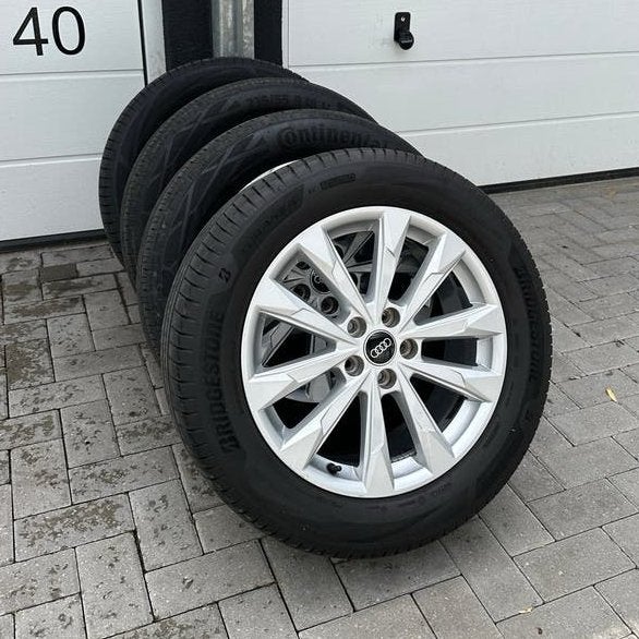 Audi 18 inch velgen met zomerbanden - 235/55 R18, Auto-onderdelen, Banden en Velgen, 18 inch, Gebruikt, Banden en Velgen, Ophalen of Verzenden