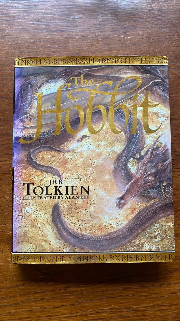 The Hobbit - J. R. R. Tolkien - Illustrated by Alan Lee, Ophalen of Verzenden, Zo goed als nieuw