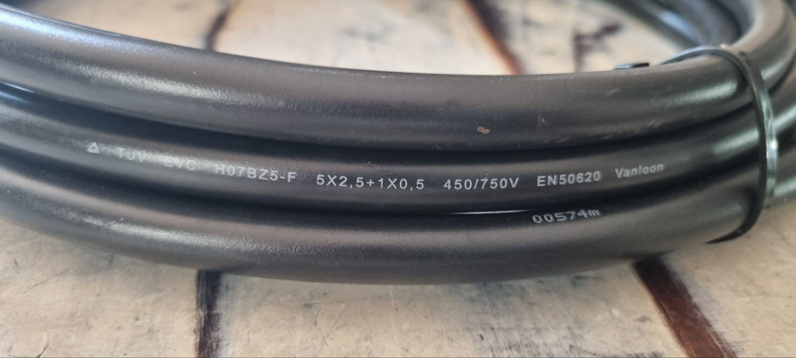 Laadkabel voor elektrische auto - 5x2.5+1x0.5, 450/750V, Ophalen of Verzenden, Kabel of Snoer
