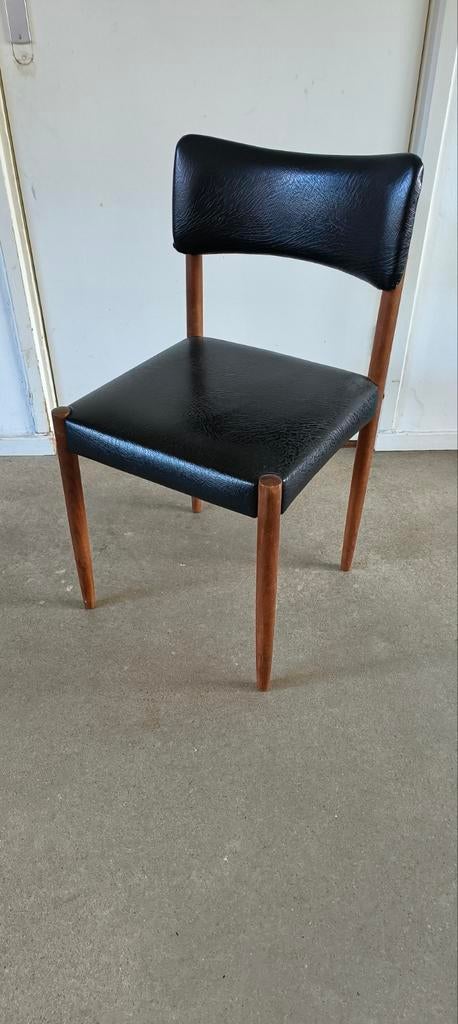 Vintage Scandinavische stoel, jaren 60, Huis en Inrichting, Stoelen, Ophalen, Gebruikt, Zwart, Eén