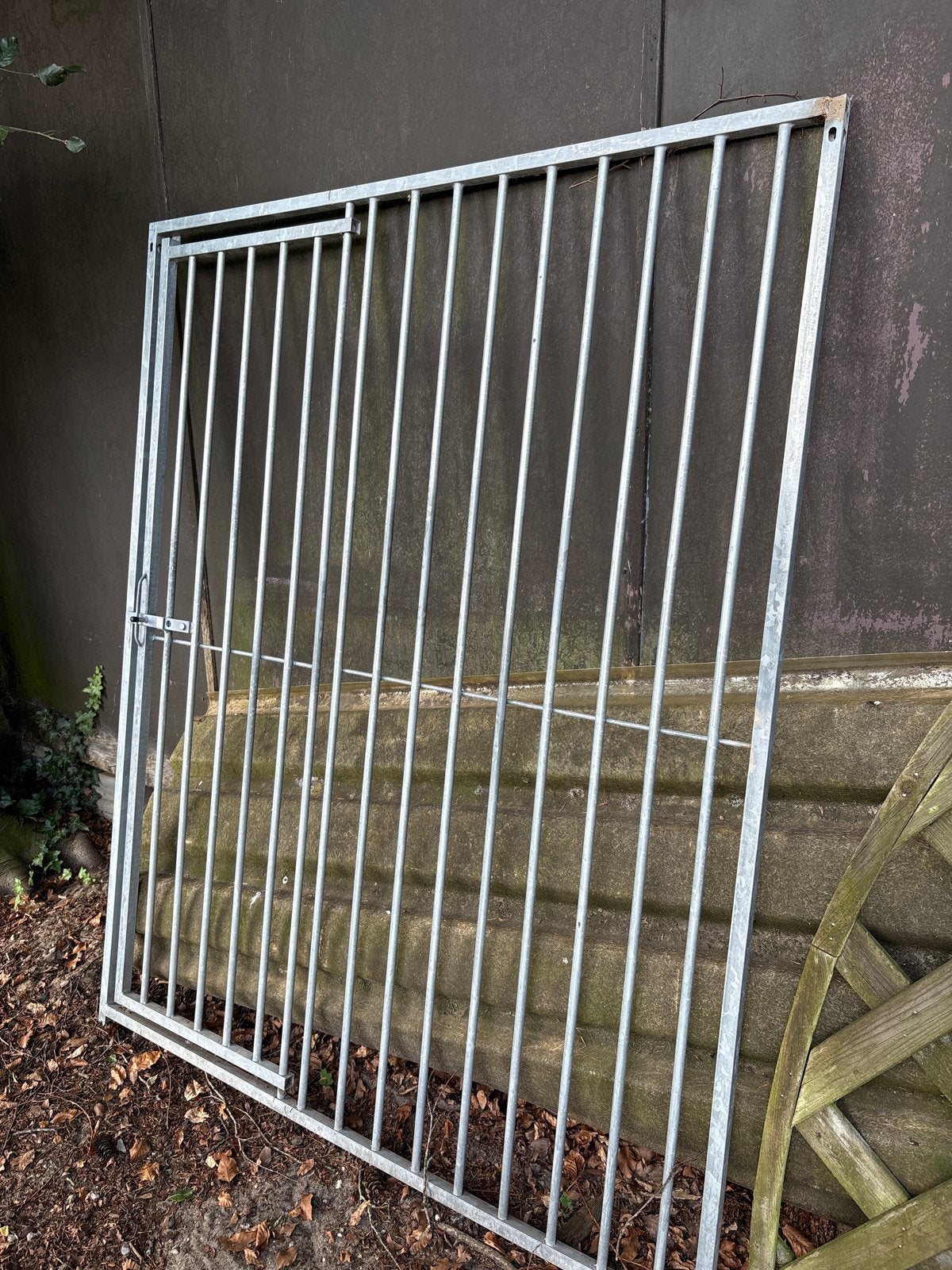 Stevige ijzeren kennelpoort - Ideaal voor tuin of erf, Ophalen, Gebruikt