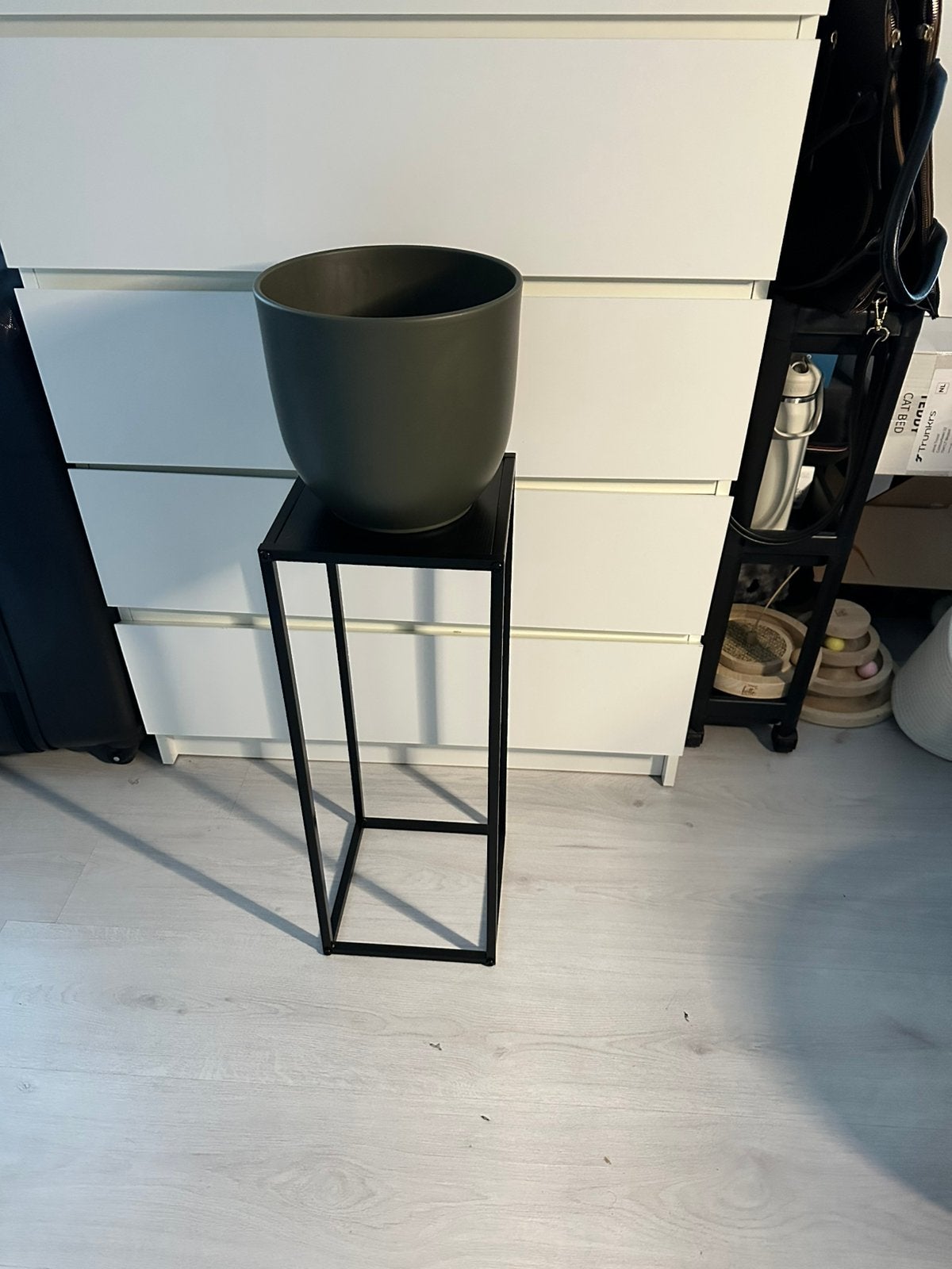 Planten pot + tafel intratuin, Ophalen, Zo goed als nieuw