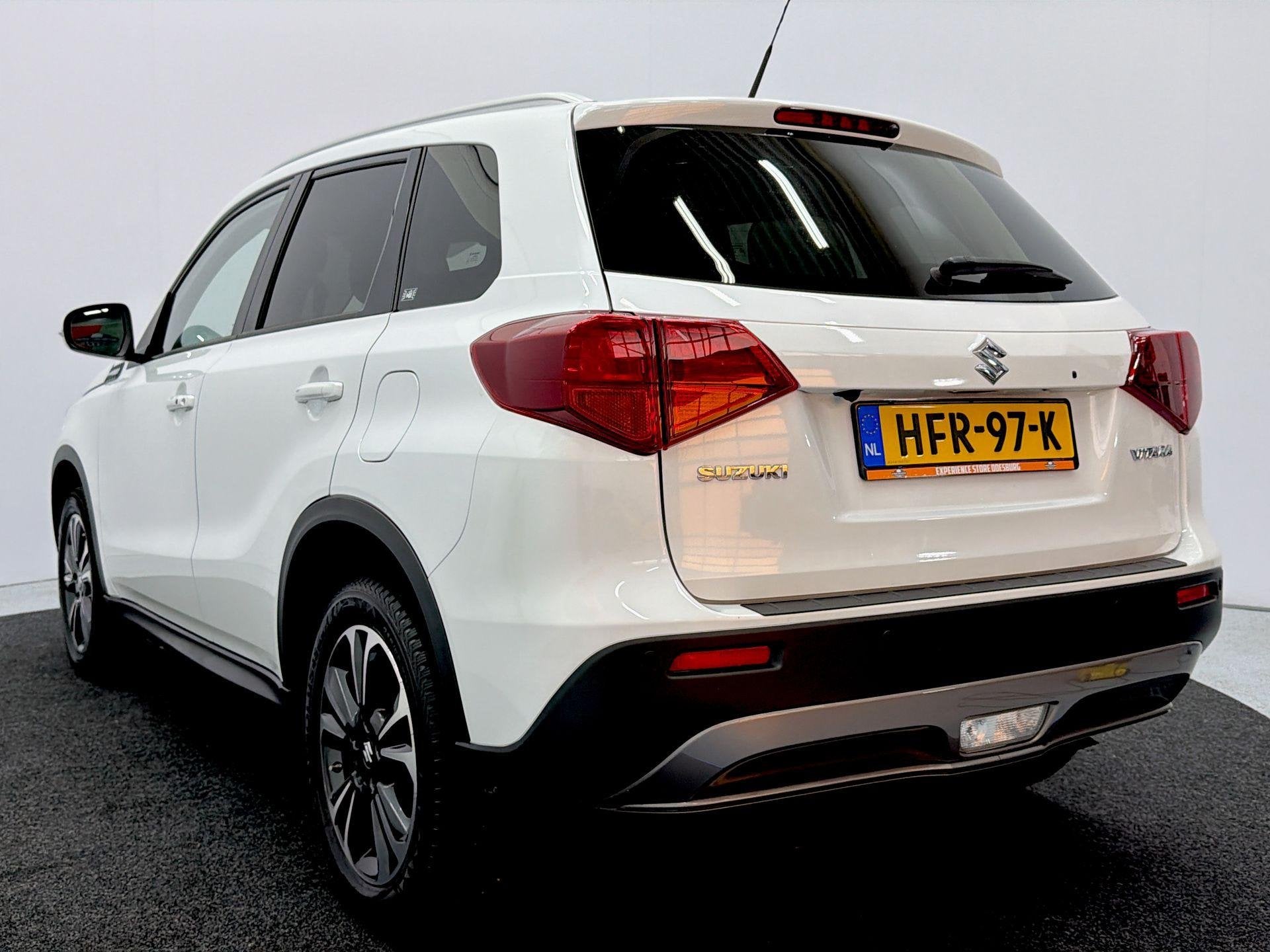 Suzuki Vitara 1.4 Boosterjet Style Smart Hybrid Comfortabel, Auto's, Gebruikt, Euro 6, 4 cilinders, Automatische klimaatregeling