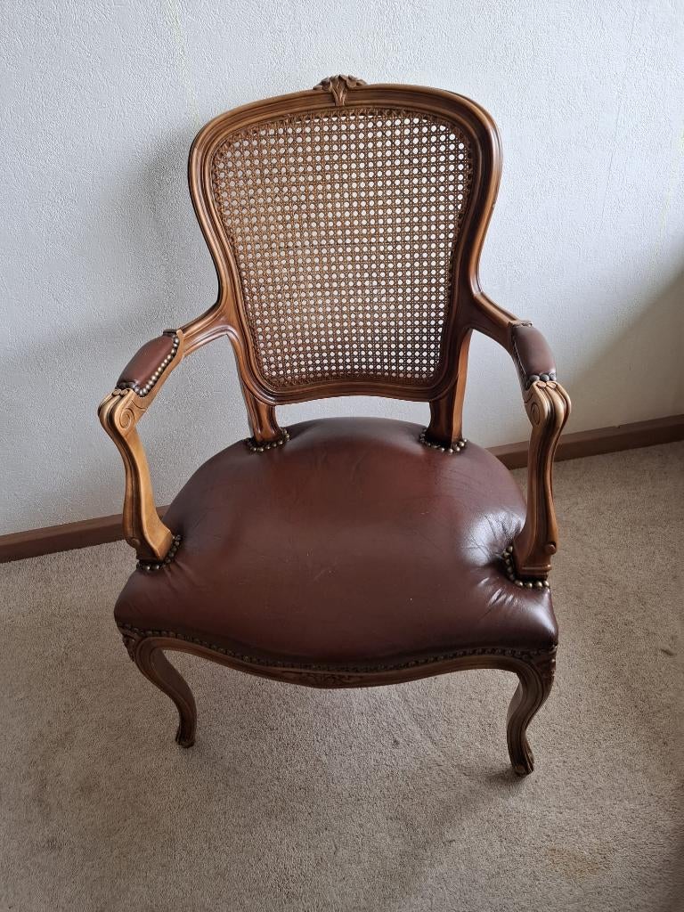 Antieke stoel, Ophalen