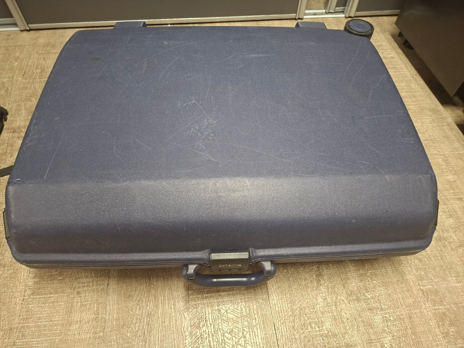 Blauwe samsonite koffer, Ophalen, Gebruikt, Hard kunststof, Slot