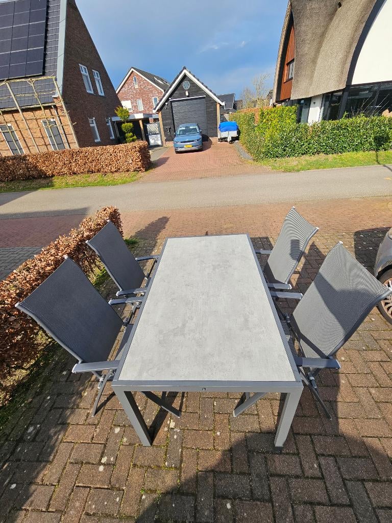 Tuin-set 4 persoons, Tafel en Stoelen (4x) met tafel hoes, Tuin en Terras, Ophalen, 4 zitplaatsen, Gebruikt, Teakhout