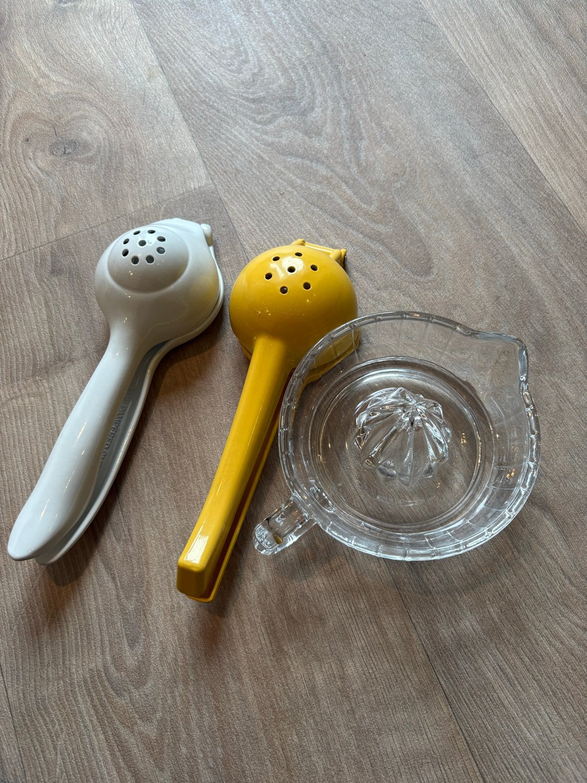 Citruspersen en glazen sapkan, Verzenden, Kunststof, Meerkleurig, Overige merken