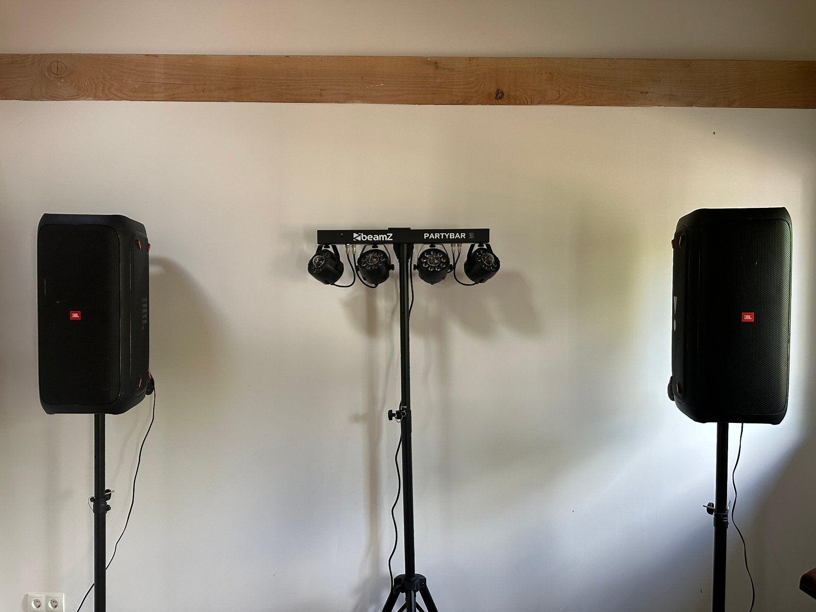 Jbl 310 boxen te huur, Ophalen, Gebruikt, Overige merken