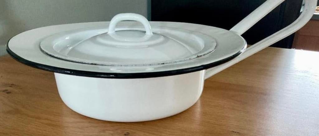 oude emaille bedpan/ondersteek.wit met zwart randje +deksel, Ophalen of Verzenden