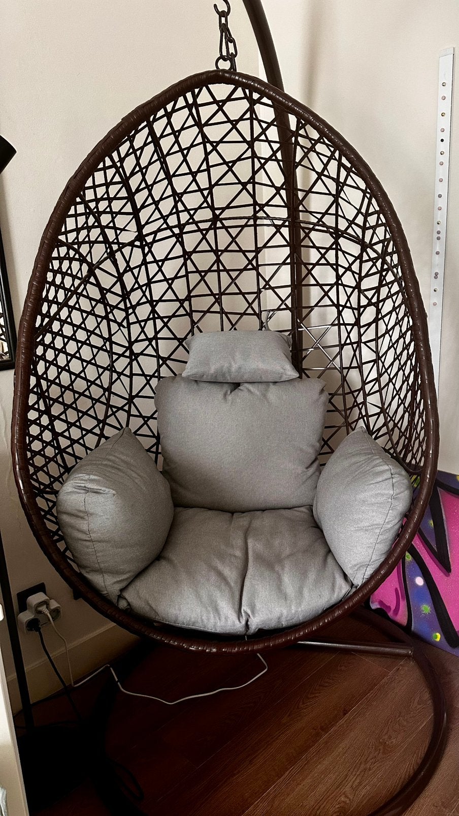 Hangstoel Egg met standaard donkerbruin, Huis en Inrichting, Stoelen, Ophalen, Overige materialen, Bruin, Landelijk, modern, div stijlen