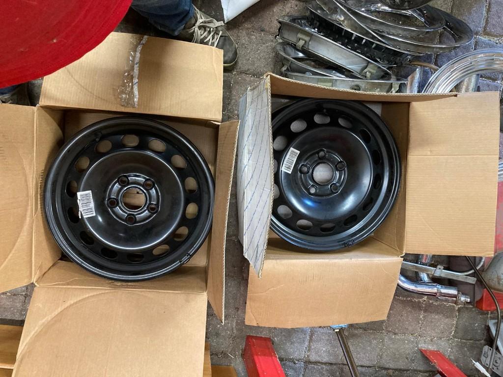 Vw onderdeel staal, Ophalen, Zo goed als nieuw