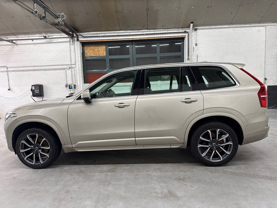 Volvo XC90 2.0 D5 AWD MOMENTUM Carplay|Trekhaak, Auto's, Volvo, Gebruikt, Euro 6, 4 cilinders, 1969 cc